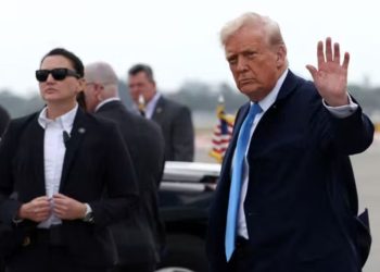 ट्रंप ने खुद को वेनेजुएला का कार्यवाहक राष्ट्रपति घोषित किया, कहा- 50 करोड़ बैरल तेल अमेरिका को मिलेगा!