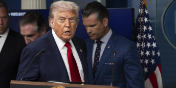 ट्रंप का दावा: मोदी मुझसे नाखुश, भारत पर 50% टैरिफ लगाए…..