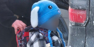 अमेरिकी इमिग्रेशन अधिकारियों ने मिनेसोटा में 5 साल के बच्चे को हिरासत में लिया!