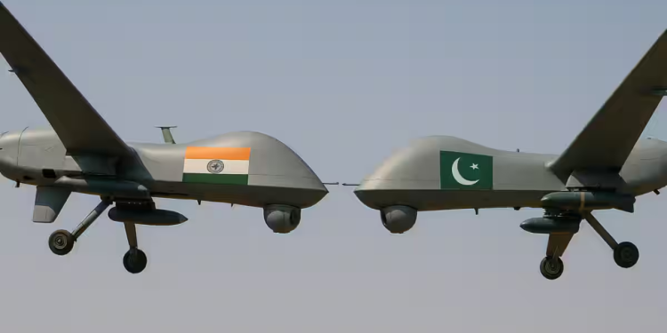 पाकिस्तान के ड्रोन कितने खतरनाक? भारत की तैयारी कितनी मजबूत?