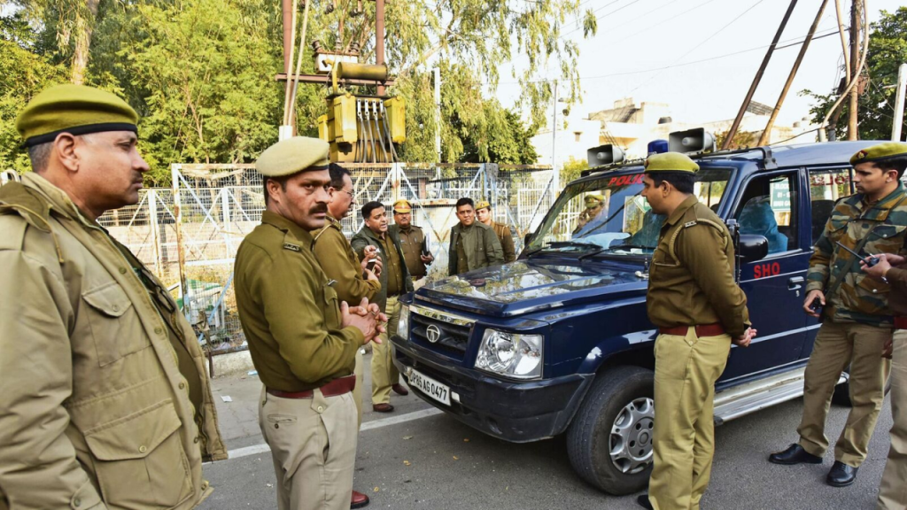 नोएडा में AI की ताकत: ‘यक्ष एआई’ ऐप से हिस्ट्रीशीटरों का रिकॉर्ड एक क्लिक में !