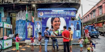 बंगाल की राजनीति में असली जंग विधानसभा में नहीं, क्लबों में लड़ी जाती है