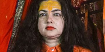 ममता कुलकर्णी को किन्नर अखाड़े ने किया निष्कासित