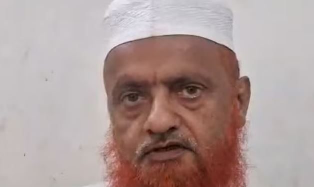 हिंदू स्कूलों में मुसलमान बच्चों का ईमान खतरे में