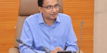 नोएडा अथॉरिटी के CEO डॉ. लोकेश एम हटाए गए