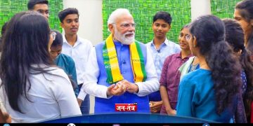 ‘देश जानता है आप पहले से नंगे हैं’: कांग्रेस के हंगामे पर बरसे पीएम मोदी