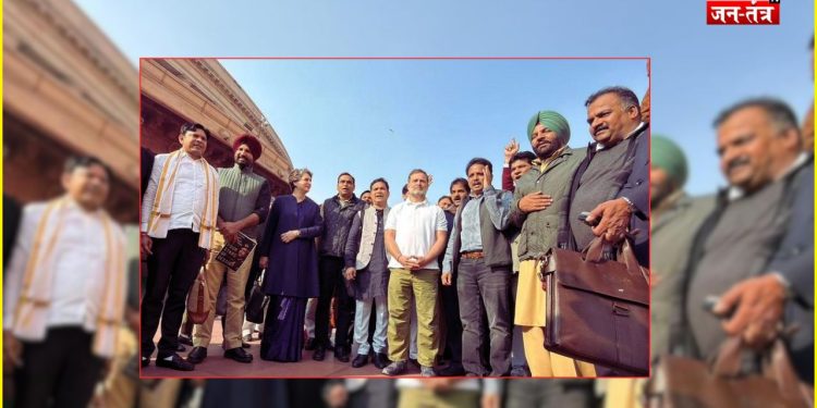 आठ विपक्षी सांसद सत्र की शेष अवधि के लिए निलंबित