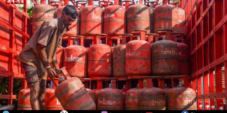 रसोई गैस का संकट : रिफाइनरियों को ‘इमरजेंसी’ प्रोडक्शन का आदेश