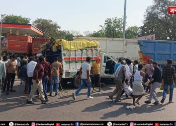 संगम से मुंडन कराकर लौट रहे 8 श्रद्धालुओं की मौत