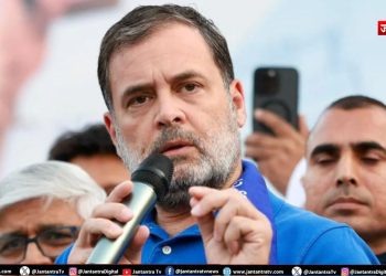 राहुल गांधी पर दोहरी नागरिकता मामले में FIR दर्ज करने का आदेश