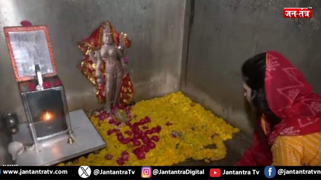 शुक्रवार को भोजशाला में हुई अखंड पूजा, 1 बजे महाआरती
