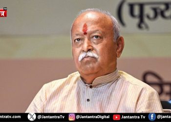 मिशन यूपी 2027: अखिलेश के ‘PDA’ को भेदने के लिए भागवत का ‘चक्रव्यूह’