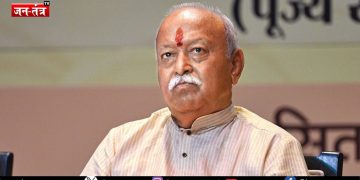 मिशन यूपी 2027: अखिलेश के ‘PDA’ को भेदने के लिए भागवत का ‘चक्रव्यूह’