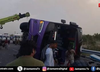 आगरा-लखनऊ एक्सप्रेसवे पर पलटी बस, हादसे में 6 लोगों की मौत