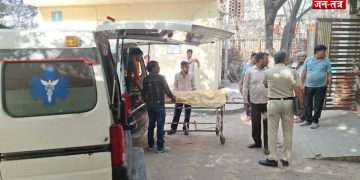 NEET परीक्षा कैंसिल होने से टूटी छात्रा, दिल्ली में दी जान